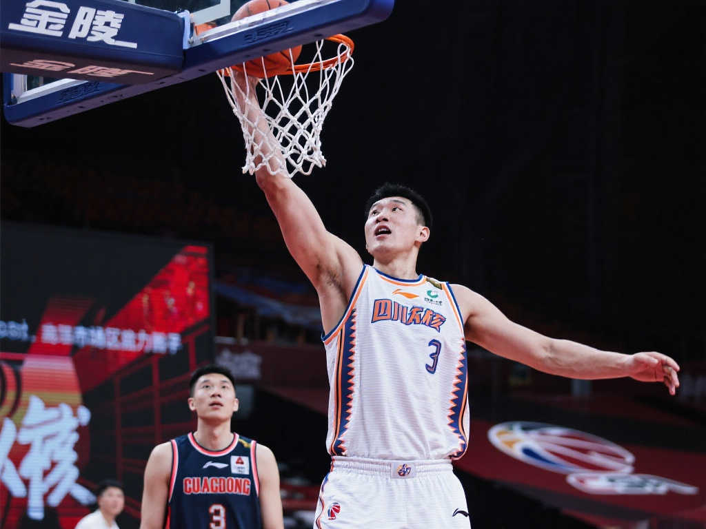 是表演性 是表演性